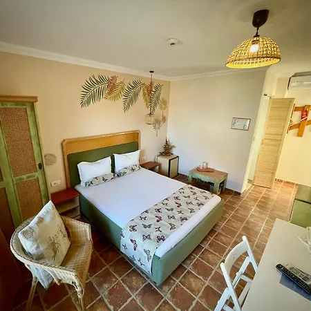 Habitación en casa particular H By Hambar Vama Veche