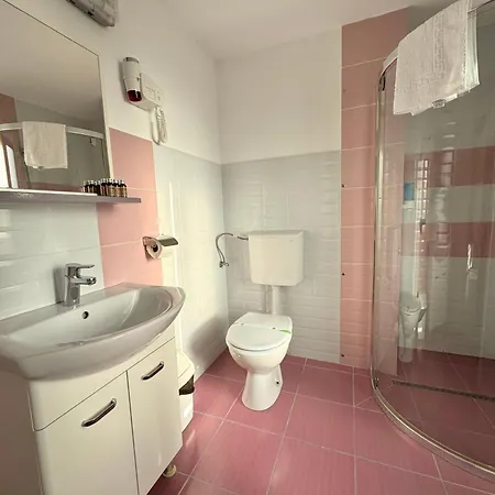 Habitación en casa particular H By Hambar Vama Veche