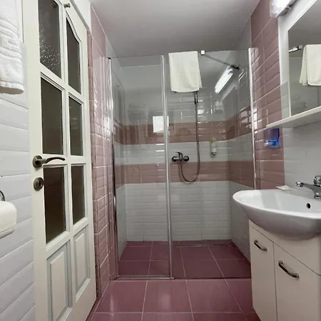 H By Hambar Habitación en casa particular