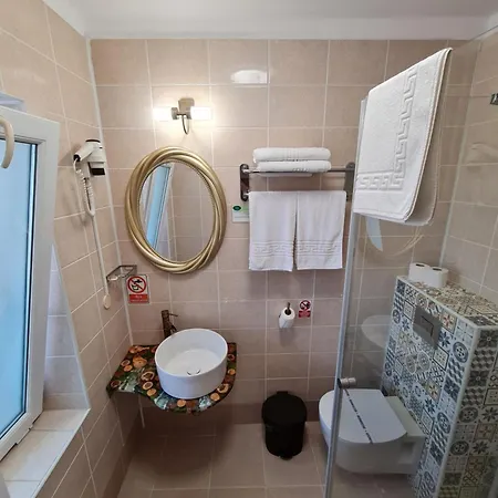 H By Hambar Homestay Vama Veche