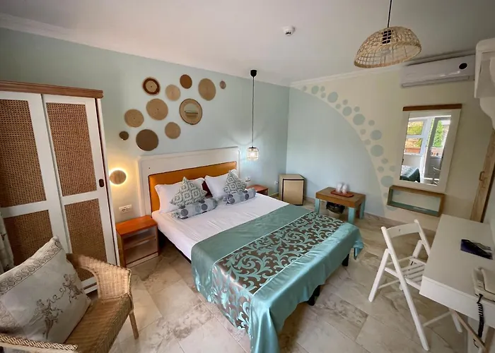 H By Hambar Проживание в семье Вама-Веке