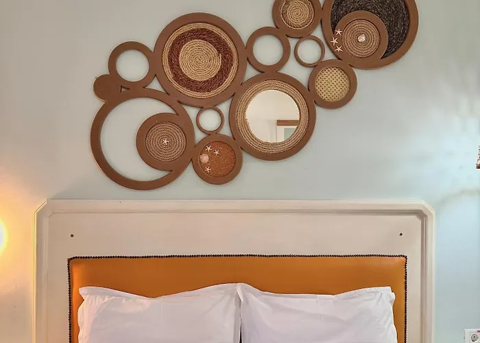 H By Hambar Проживание в семье