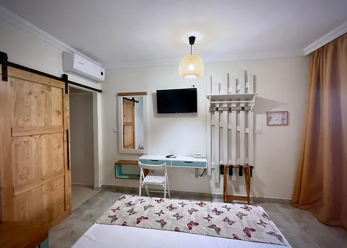 H By Hambar Проживание в семье