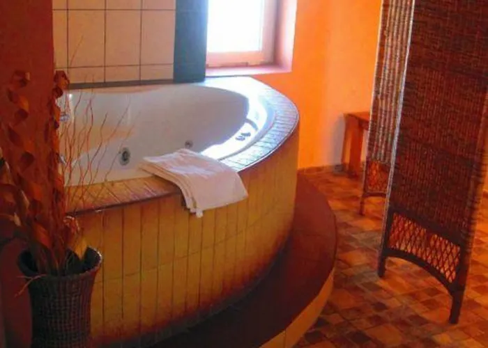 H By Hambar * Вама-Веке