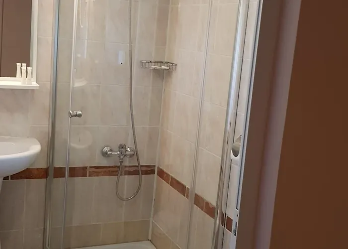 Проживание в семье H By Hambar Вама-Веке